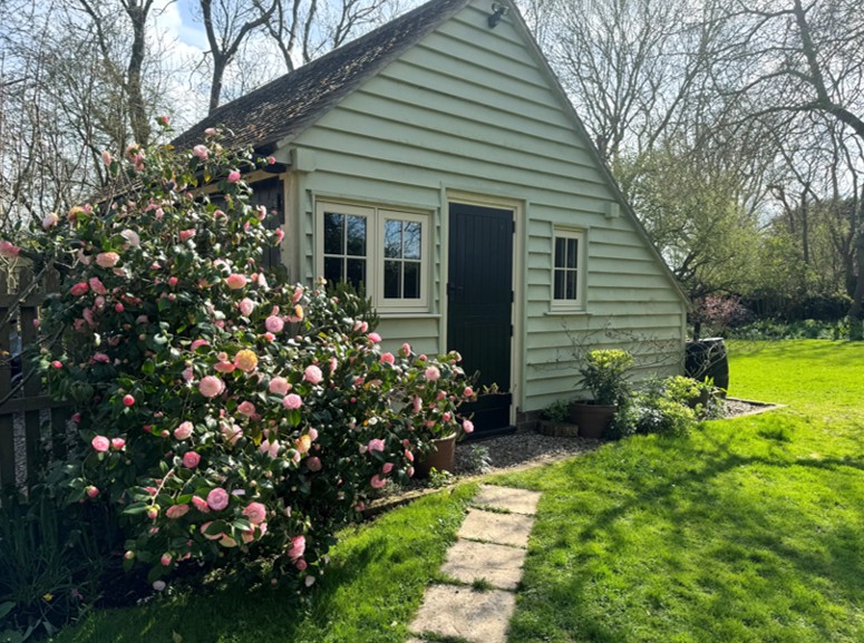 The Apple Barn Studio Room, The Upminster Sanctuary, Essex v2